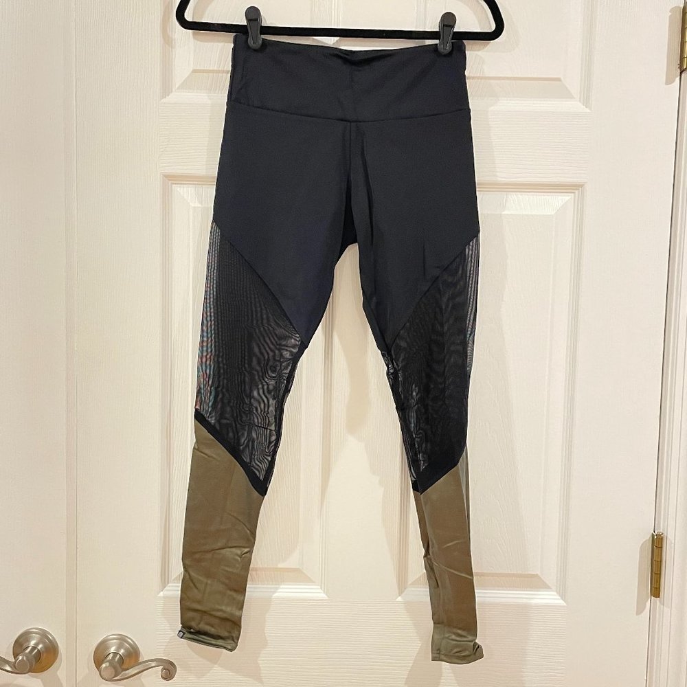 Onzie Long Leggins - Black, Gold + Mesh - Size Small